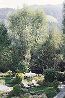 Alpenpalace Luxury Hideaway & Spa Retreat