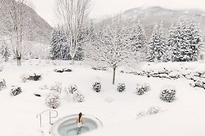 Alpenpalace Luxury Hideaway & Spa Retreat