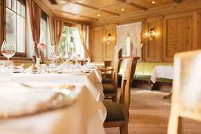 Alpenpalace Luxury Hideaway & Spa Retreat