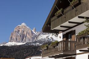 Faloria Mountain Spa Resort