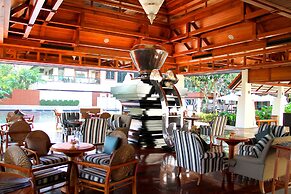 RatiLanna Riverside Spa Resort