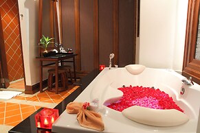 RatiLanna Riverside Spa Resort
