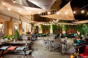 Spatz Aparthotel