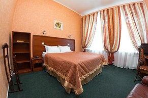Empire Park Hotel