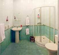 Empire Park Hotel