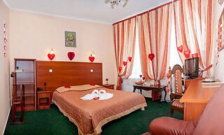 Empire Park Hotel