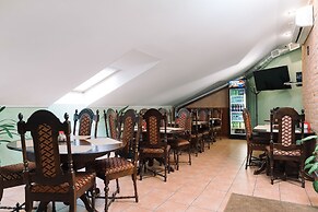 Empire Park Hotel