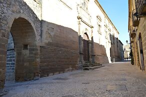 Hotel Baeza Monumental by eme Hoteles