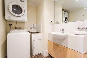 Perth Ascot Central Apartment Hotel