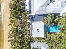 Drift Palm Cove