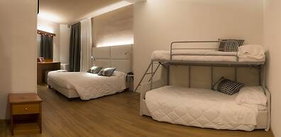 Hotel Everest