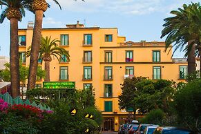 Hotel Eden