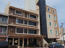 Hotel Royal Inn
