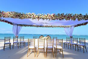 Diani Reef Beach Resort & Spa - Your Beachfront Bliss Awaits