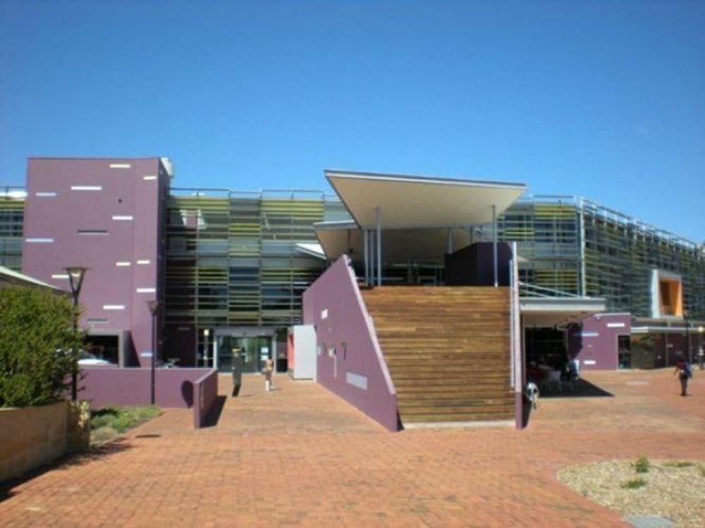 Joondalup City Hotel