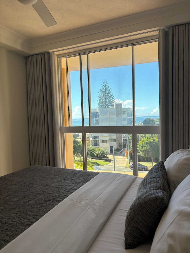 San Mateo on Broadbeach