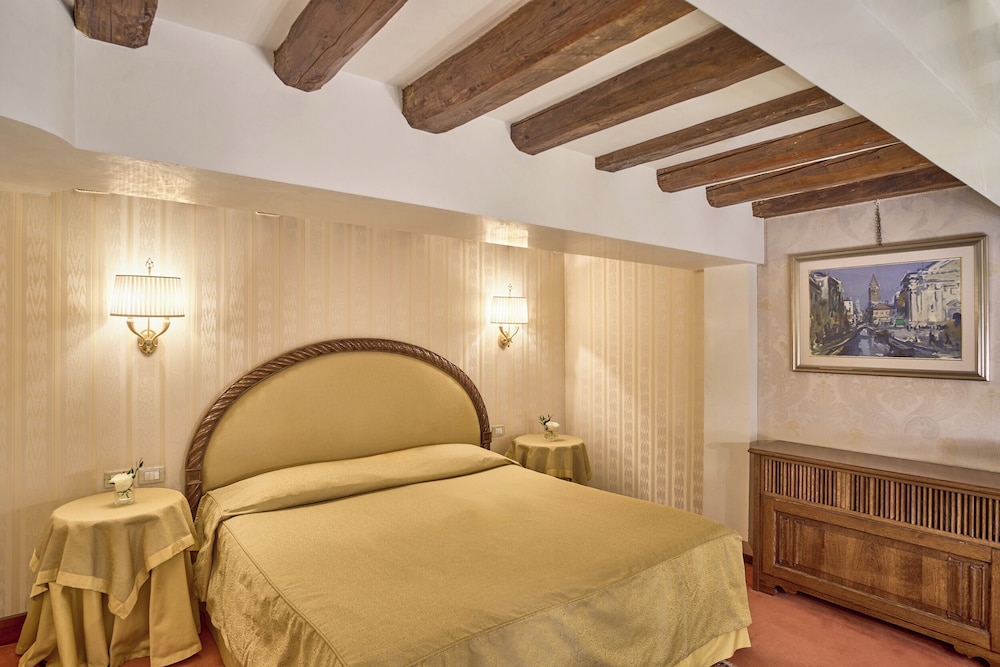 Hotel Palazzo Stern