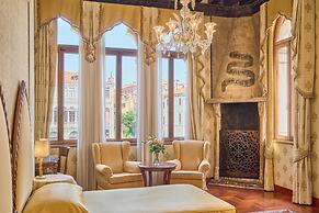 Hotel Palazzo Stern
