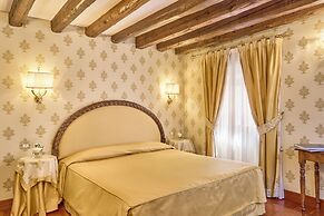 Hotel Palazzo Stern