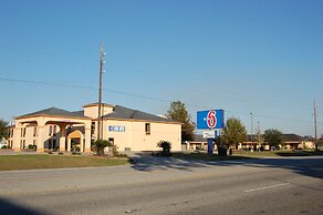 Motel 6 Abbeville, LA