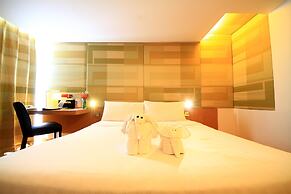Le Fenix Sukhumvit
