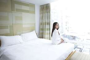 Le Fenix Sukhumvit