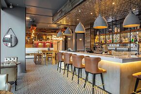 DoubleTree by Hilton Manchester - Piccadilly