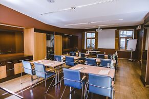 Hanza Hotel