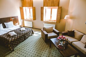 Hanza Hotel