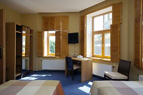 Hanza Hotel