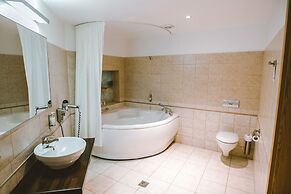 Hanza Hotel