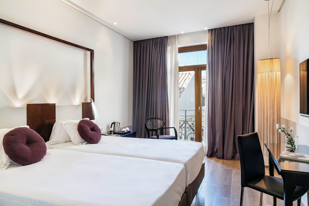 Vincci Palace Hotel