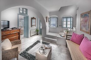 Aigialos Luxury Traditional Settlement