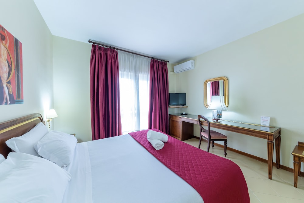 Hotel Sakura, Sure Hotel Collection by Best Western