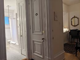 Auberge McGee's Inn