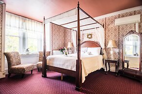 Auberge McGee's Inn