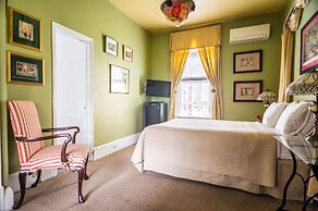 Auberge McGee's Inn