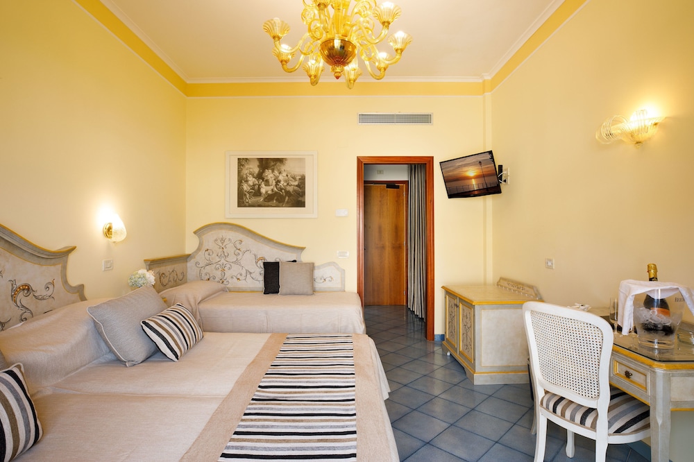 Hotel Zi Teresa