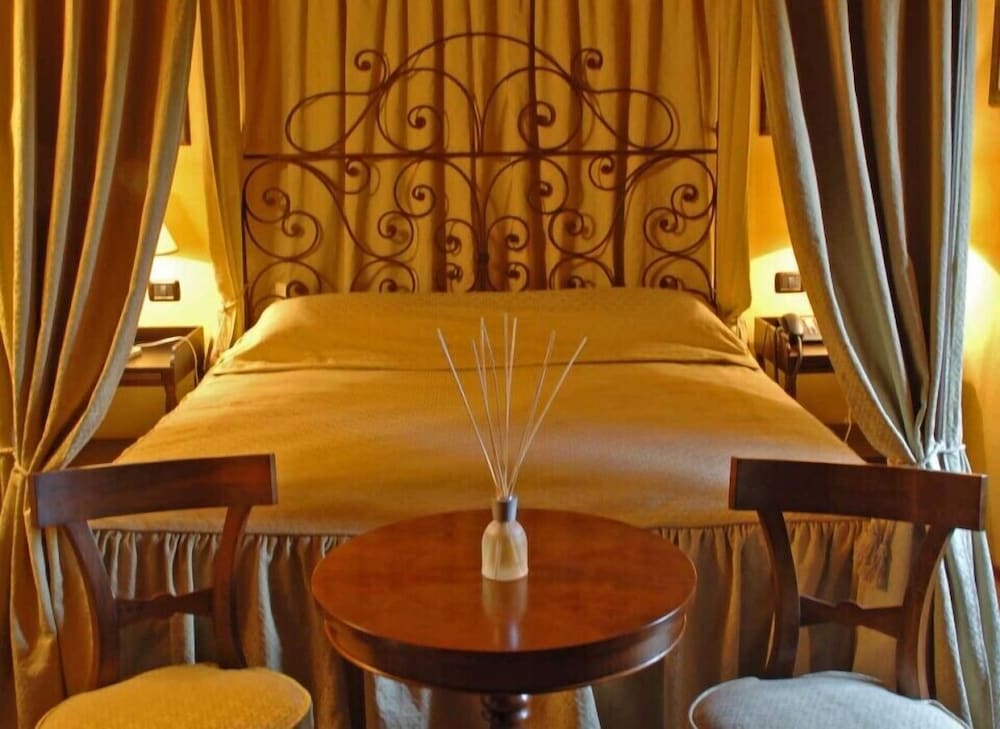 Hotel Residenza Torre di San Martino