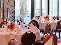Mövenpick Hotel Stuttgart Airport