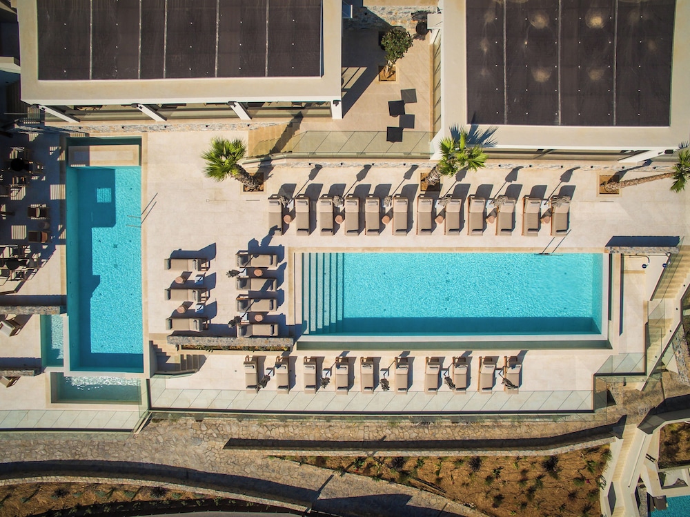 Happy Cretan Suites