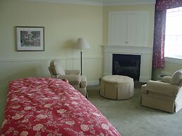 Lake Opechee Inn and Spa