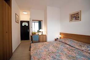 Solaris Residence - Naturist