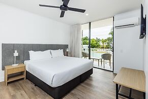 Oaks Port Douglas Resort