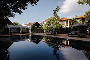 Heritage Suites Hotel