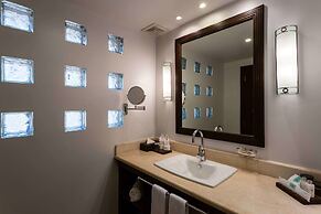 Heritage Suites Hotel