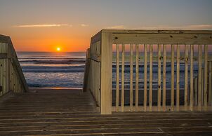 Holiday Inn Express Nags Head Oceanfront by IHG