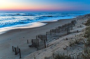 Holiday Inn Express Nags Head Oceanfront by IHG