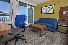 Holiday Inn Express Nags Head Oceanfront by IHG