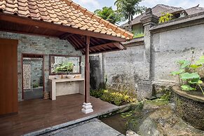 Santi Mandala Villa & Spa